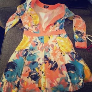 Bebe size 4 watercolor silk dress